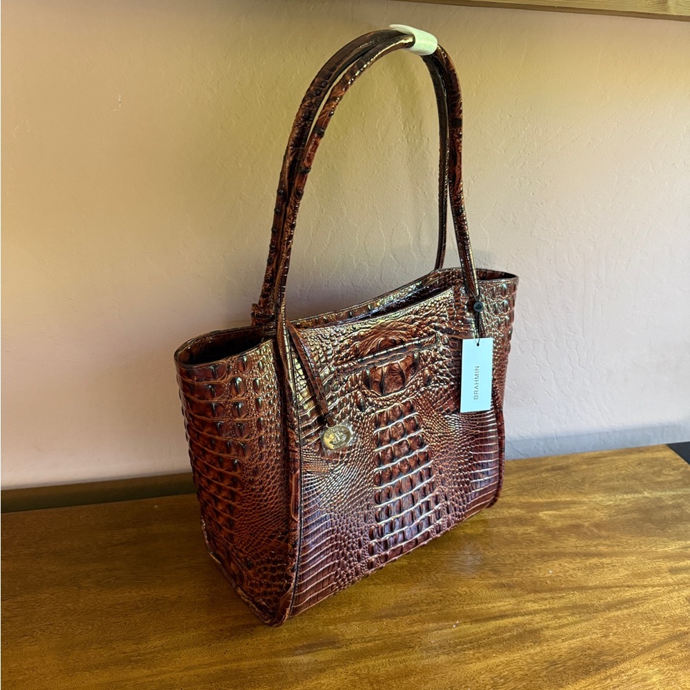 Brahmin Bailee Pecan Melbourne - Elegant Brown Crocodile-Embossed Women's Bag